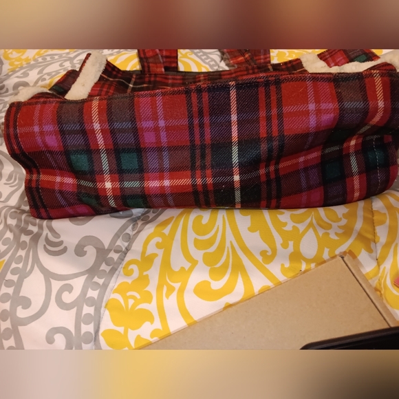 SOLD VICTORIA SECRET PLAID TOTE BAG - Picture 2 of 7